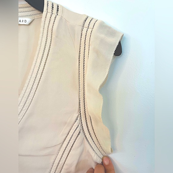 Veronica Beard | Silk VNeck ButtonUp Blouse | Size 6 | Good Condition - Picture 4 of 7